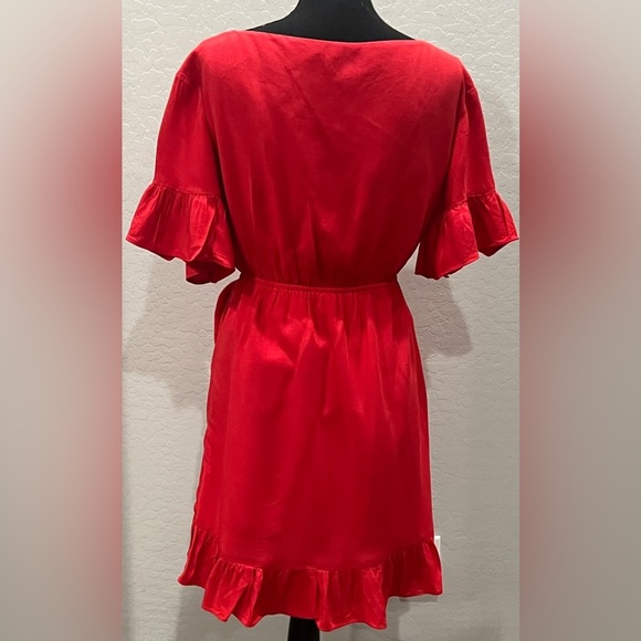 Sabo Luxe size Small Red V neck dress with ruffled sleeves and skirt hem - Picture 8 of 9